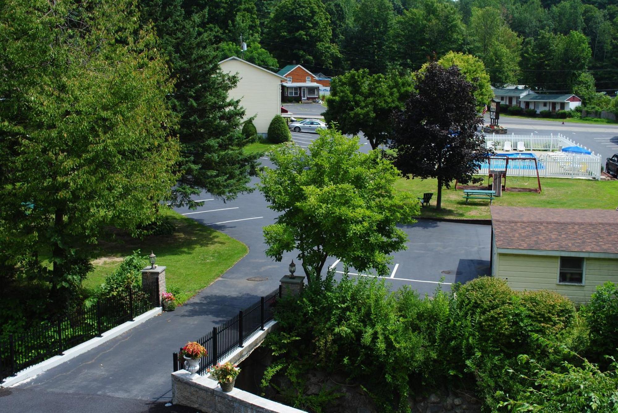 Fran Cove Motel Lake George Exterior photo