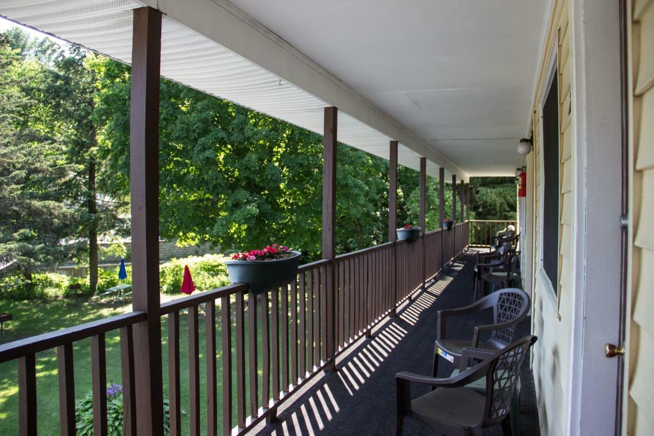 Fran Cove Motel Lake George Exterior photo